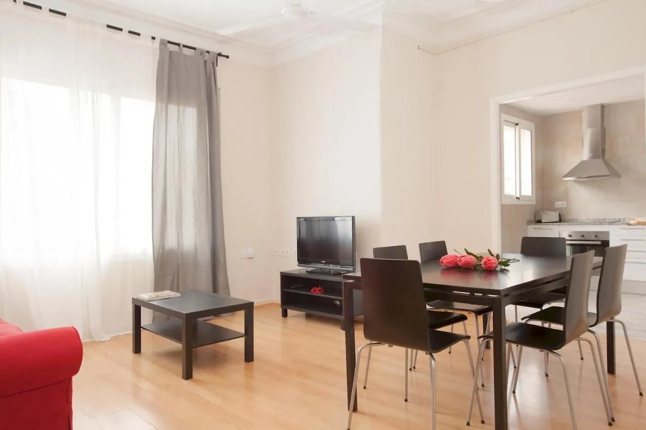 Apartment For Families And Staff Groups For 7 People Barcelona Spain
