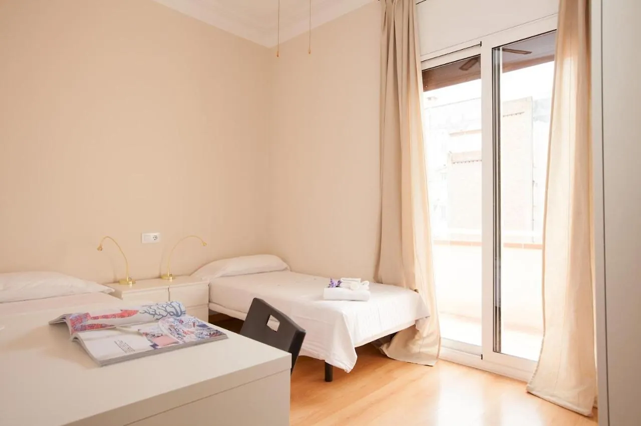Apartment For Families And Staff Groups For 7 People Barcelone Espagne